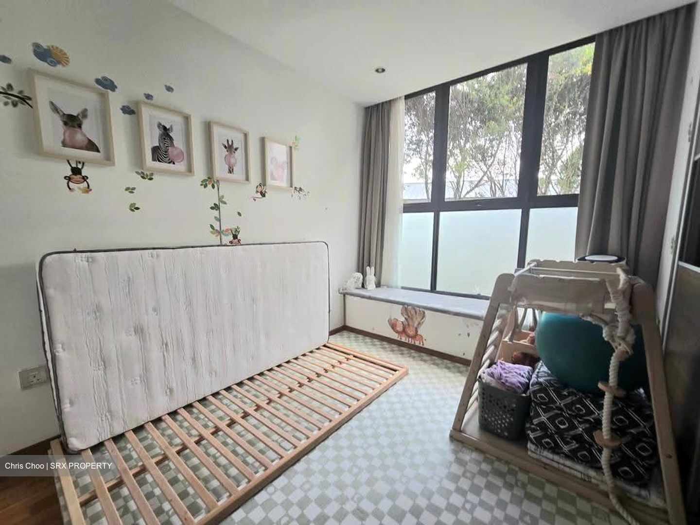 Holland Link (D10), Terrace #608642041